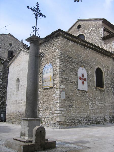 IMG_8100.JPG - Place Godeau, Vence - the old cemetery was here until 1780